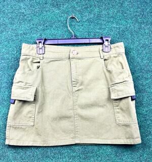 Know One Cares Cargo Skirt